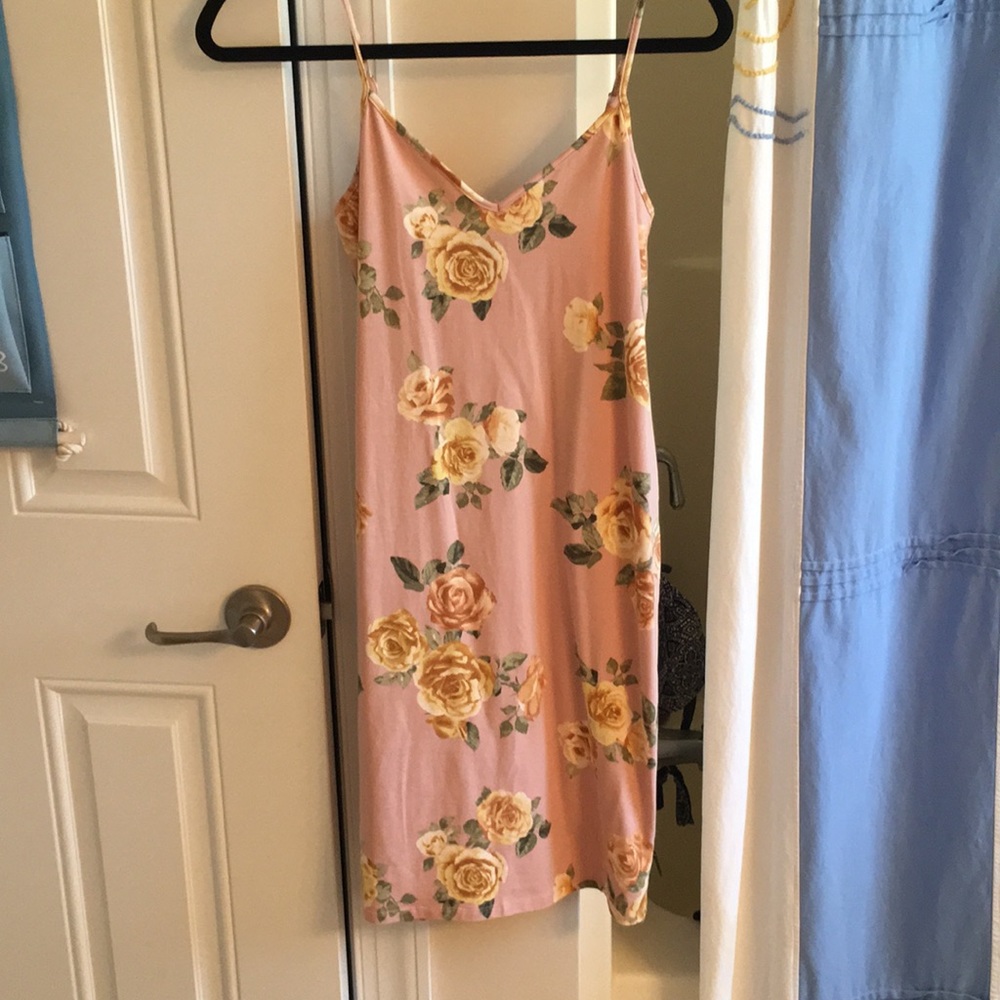 ☀️ 5/$25 Forever 21 Dress